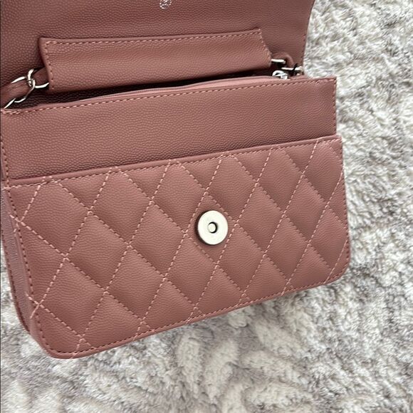 CC Pink Quilted Women's Bag - Picture 5 of 11